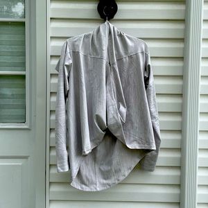 ZYIA Cream Yoga Shawl